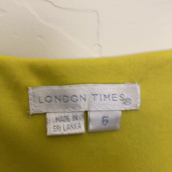 London Time Dress - Picture 3 of 10